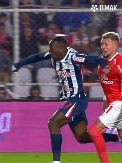 🟡 TARJETA AMARILLA PARA LUIS ADVÍNCULA #Cienciano vs #AlianzaLima 📺 Conoce cómo ver L1MAX en vivo 👉 http://l1max.com #L1MAX #Liga1 #TorneoApertura