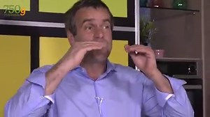 Marre de rater vos cakes ? Chef Damien vous livre enfin sa recette INRATABLE et 100% fiable ☺ A vous de jouer ! | 750g : Recettes de cuisine