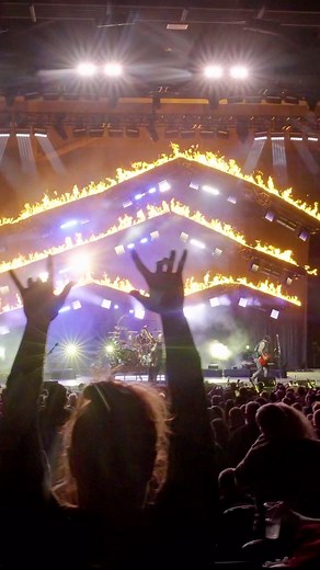 Still thinking about our season opener with @disturbed and special guests @fallinginreverse and @plushrocks! 🔥 You sure know how to rock, Phoenix!! 🎥: @alivecoverage | Talking Stick Resort Amphitheatre