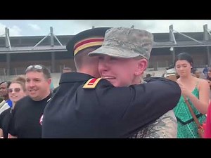 NEW 2020 BEST GIRLFRIEND REACTION! Soldiers Coming Home Surprise