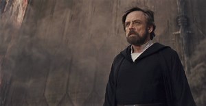 Star Wars Legend Mark Hamill Names The Mandalorian the Best Way Forward for the Franchise