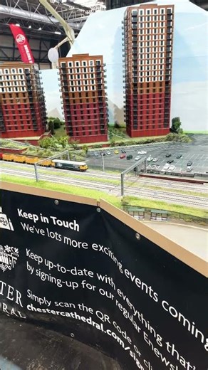 Watching train at key model world live