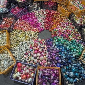 Assorted Vintage Glass Christmas Ornaments, 6–48 Pcs Colorful Mid Century Baubles 50s–80s - Etsy