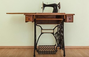 Antique Sewing Machine Table Values Revealed | LoveToKnow