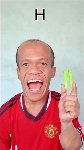 Clip Trick VS Alphabet Mix-Up = Comedy Gold 😃😁😃