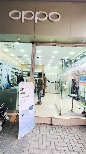 Visit to OPPO Head Office at Star Mobile Gujranwala