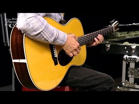 Martin Standard Series OM-28 Orchestra Model Acoustic Guitar