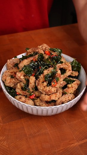 7.6M views · 256K reactions | Taiwanese Fried Squid (Like Taiwanese fried chicken but w Squid) #taiwanesefood #asmrcooking #taiwanesefriedchicken #taiwanesefriedsquid | Jujumao | Facebook