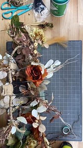 87K views · 1.4K reactions | Dollar Tree DIY: wire pumpkin wreath frame centerpiece #dollartreediy #dollartreecrafts #dollartree #diydecor #diycrafts #diy #creativesarah #fallcenterpiece #thanksgivingcenterpiece | Creative Sarah | Facebook