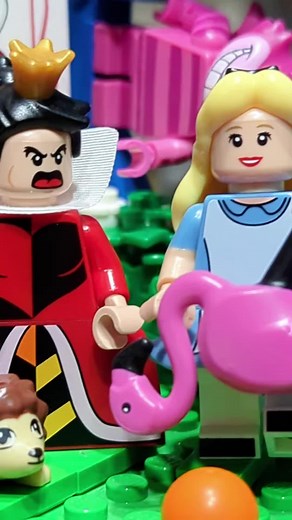 Explore LEGO ALICE in Wonderland Creations!