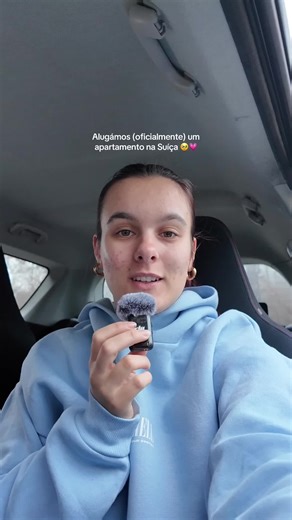 Ai filhos que isto é uma emoção (Tanta que eu tinha o micro desligado no início e não reparei…não sirvo para estas finezas)