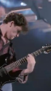 227K views · 9.4K reactions | "Hey, hey, hey, hey..." Don't You (Forget About Me) - Live in Verona, 1989. | Simple Minds | Facebook