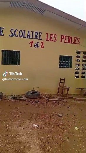 À Cocody Groupe scolaire Les Perles 1 & 2, le scrutin se déroule dans le calme. Jusqu'à 13h nous constatons une faible affluence dans les bureaux de vote #linfodrome