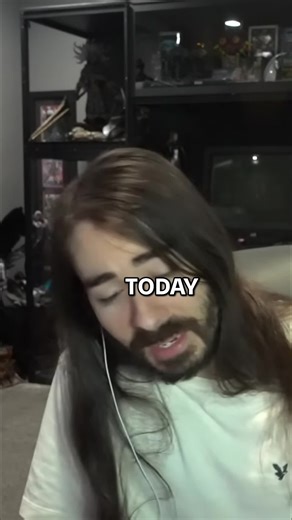 DLSS V: Real tech or just a Snapchat filter? Jensen Huang's claims under fire. #fyp #explorepage #Tech #DLSS #Nvidia