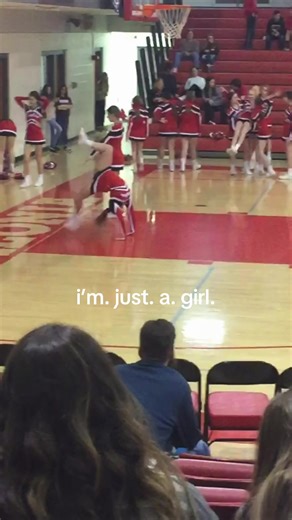 what’s the most embarrassing thing that has happened to me while in high school cheer you may ask? this… this is. #fyp #epicfail #highschool #cheerleader #trending