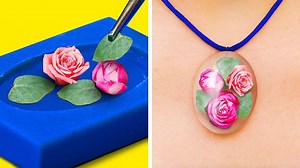 205K views · 943 reactions | Cute epoxy resin and hot glue DIYs you might love: | 5-Minute Crafts Play | Facebook