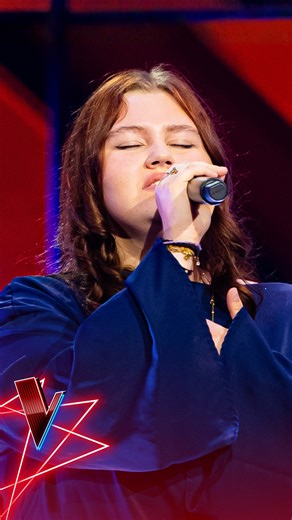Sans jamais avoir pris de cours de chant, Camryn monte pour la première fois sur une grande scène avec My Immortal d’Evanescence. Une prestation intense qui touche Hoshi 🟥 The Voice Belgique ➡ tous les mardis | 20h20 | RTBF La Une & RTBF Auvio | The Voice Belgique - RTBF