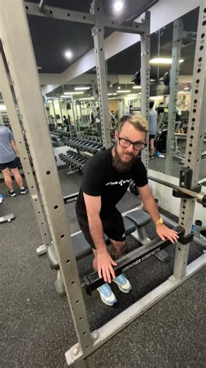 TECHNIQUE TUESDAY ON A WEDNESDAY 😎 THE PERFECT BENCH PRESS 💪 AGAIN REMEMBER! OUR CORE IS ENGAGED, SQUEEZE THOSE ABS FOR THE MOVEMENT 💪 ALWAYS KEEP THAT MUSCLE IN TENSION 👌GO FOR THAT MAXIMUM ACTIVATION 👌Please put in the comments what you would like to see NEXT! #AnytimeFitness #anytimefitnesspyrmont #pyrmont #fitnessjourney #healthychoices #healthyeating #healthyhabits #healthylifestyle #fitnesslife #strongchest #benchpress | Anytime Fitness Pyrmont