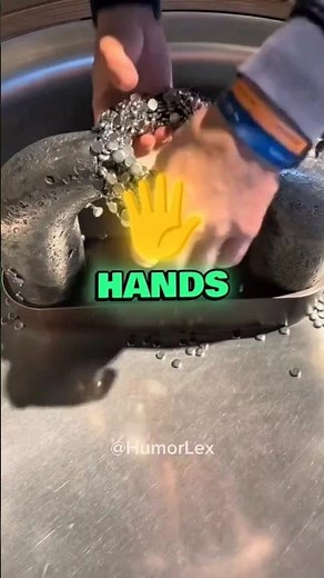 Ponzi schemes explained for Kids 😂 ‪@Corporate_Tom‬