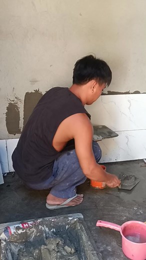 Para kapit na kapit #tips #tutorial #tilesetter #marlonworksofficial #BuhayConstructionWorker | Marlon Works Official