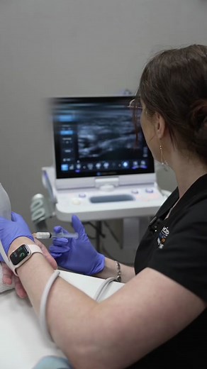 What is a carpal tunnel injection? Imagine your wrist is a tunnel 🚇 and the median nerve is like an electric cable running through it. This 'cable' 🌐 allows you to feel and move your fingers, doing its job quietly and efficiently. But what if someone started squishing that cable? 😱 That's carpal tunnel syndrome – a condition where the tunnel walls close in, causing pressure on your median nerve. Our median nerve doesn't enjoy this unwanted squeeze. You may feel pain, numbness, or weakness in