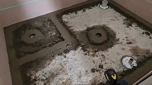 How to cement bed a bathroom floor