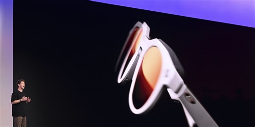 Meta Unveils New Smartglasses With Display and AI Abilities