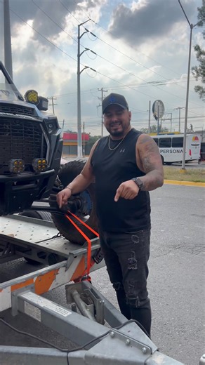 Los vemos el jueves 🔴🔴🔴 Tu momento es ahora 👆🏻 Emprende con El Russo Multimarcas …. ➡️ Jueves ⬅️ Apertura de pacas ⚠️⚠️⚠️ Ropa mixta familiar En frío y entretiempo ✅ 📲844 222 0782 . #RevenderRopa #SinoesdelRussonolouso #quehacersaltillo #russomultimarcas #proovedoresconfiables #pacasmixtas #envioslocalesynacionales #ProveedoresMayoristas #ProveedoresDirectos | El Russo Multimarcas