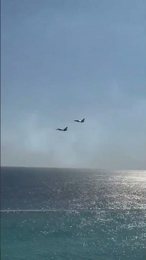 Military Jets Roar Over Panama City Beach Thunderbirds Practice | US Air Force Jets Stunning Beach