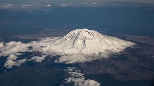 Scientists deploy monitors at WA volcano amid unusual earthquake activity