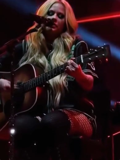 Avril Lavigne's 'Nobody's Home': A Melodic Journey