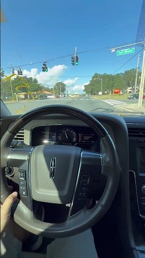 2016 Lincoln Navigator drive