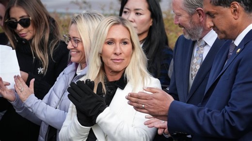 Early retirements highlight large pensions for lawmakers in Congress