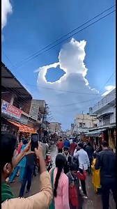 Live Darshan Of Shri Krishna In Clouds #shrikrishna #krishna #krishnabhakti #krishnalove #krishnaleela | Rachitha Maha