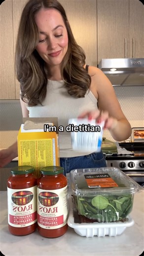 Miranda Galati | Dietitian on Instagram: "Comment RECIPE or grab the full recipe in the caption! https://reallifenutritionist.com/high-protein-lasagna/ HIGH PROTEIN LAZY LASAGNA ✨Aka the perfect easy + high protein dinner your whole family will love. It’s also a no-chop, no layering lasagna recipe, so it’s just extra perfect for busy nights. INGREDIENTS Meat Sauce ▢1 lb mild Italian sausage meat (removed from casing), use chicken or turkey sausage if possible ▢2 jars marinara sauce, 660-750 ml e