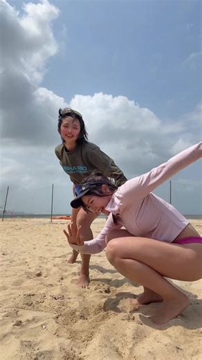 中国遠征のビーチバレー練習風景