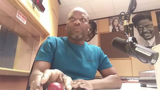 Thmba Khumalo Okuhamba Ngomsebenzi Wezindaba on Ukhozi FM
