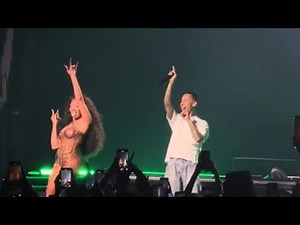 Megan Thee Stallion & Yuki Chiba Perform "MAMUSHI" with Viral Dance on Stage