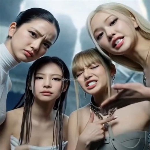 BLACKPİNK #keşfetol #kpop #fyppppp #blackpink #manifestcall #kesfeeett #BP #blinks #tutsunpls #midzy