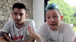 "Wir können nackt Podcast machen" – Rezo und Julien Bam im Interview