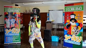 58 reactions · 28 shares | I'M SMILEY, I'M SMILEY THE CLOWN if you didn't know me then now you know me now #SMILEYTHEHIPHOPCLOWN | Smiley the Hip Hop Clown 313 366 0543 | Facebook