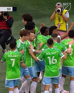 Beautiful turn and finish from Jesus Ferreira. 🔥 His first MLS goal with the Sounders is the winner over San Diego. 💪 | Major League Soccer (MLS)