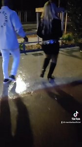 Le petit prince est dedans ! La pluie est sur ça ! Mani di go, Mani di go, Mani di go… Je ne suis pas propriétaire des droits d’auteurs de la musique jouée dans cette vidéo. #manibella #manimoney🇨🇲 | Mani Bella