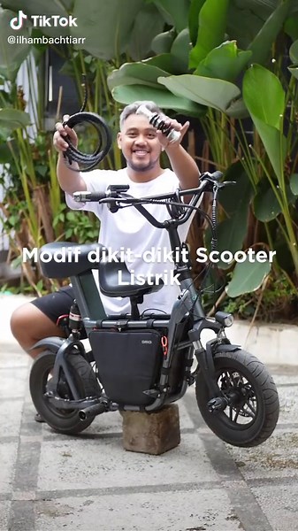 Modifikasi Skuter Listrik: Ganti Shockbreaker dan Wrap Kabel