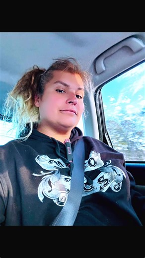 Installing a cage from an Axial onto a Carissma hardbody pickup shell and machining new custom driveline pins for a friend ❤️🤘🏼