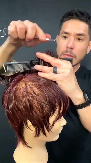 How To Refine a Haircut Using a Razor