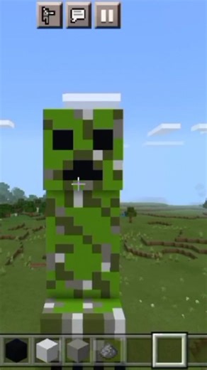 Making big creeper statue in Minecraft #shorts