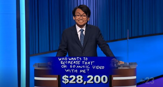 Jeopardy! champ Paolo Pasco purposely throws major trivia question with 'joke'