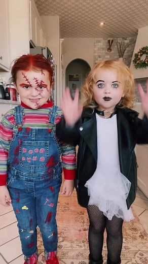 Chucky and Tiffany - Best Friends! #halloweencostume #halloween #chuckytiffany