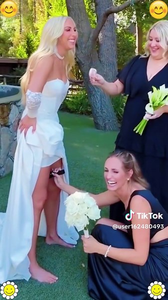 POV:Your maid of honor understood the assignment💕#wedding #moh #maidofhonor #girls #weddingday
